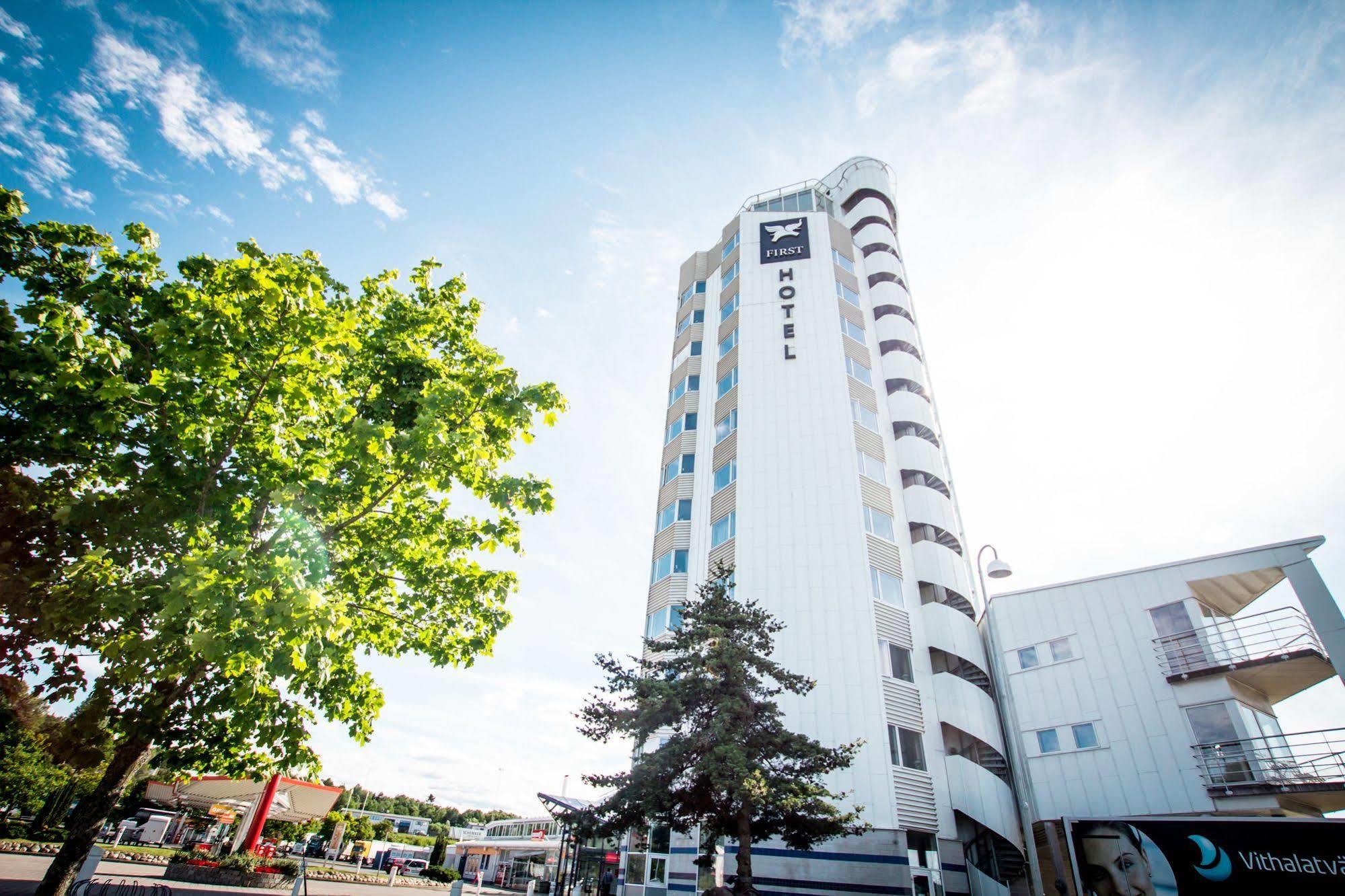 First Hotel Joenkoeping Bagian luar foto